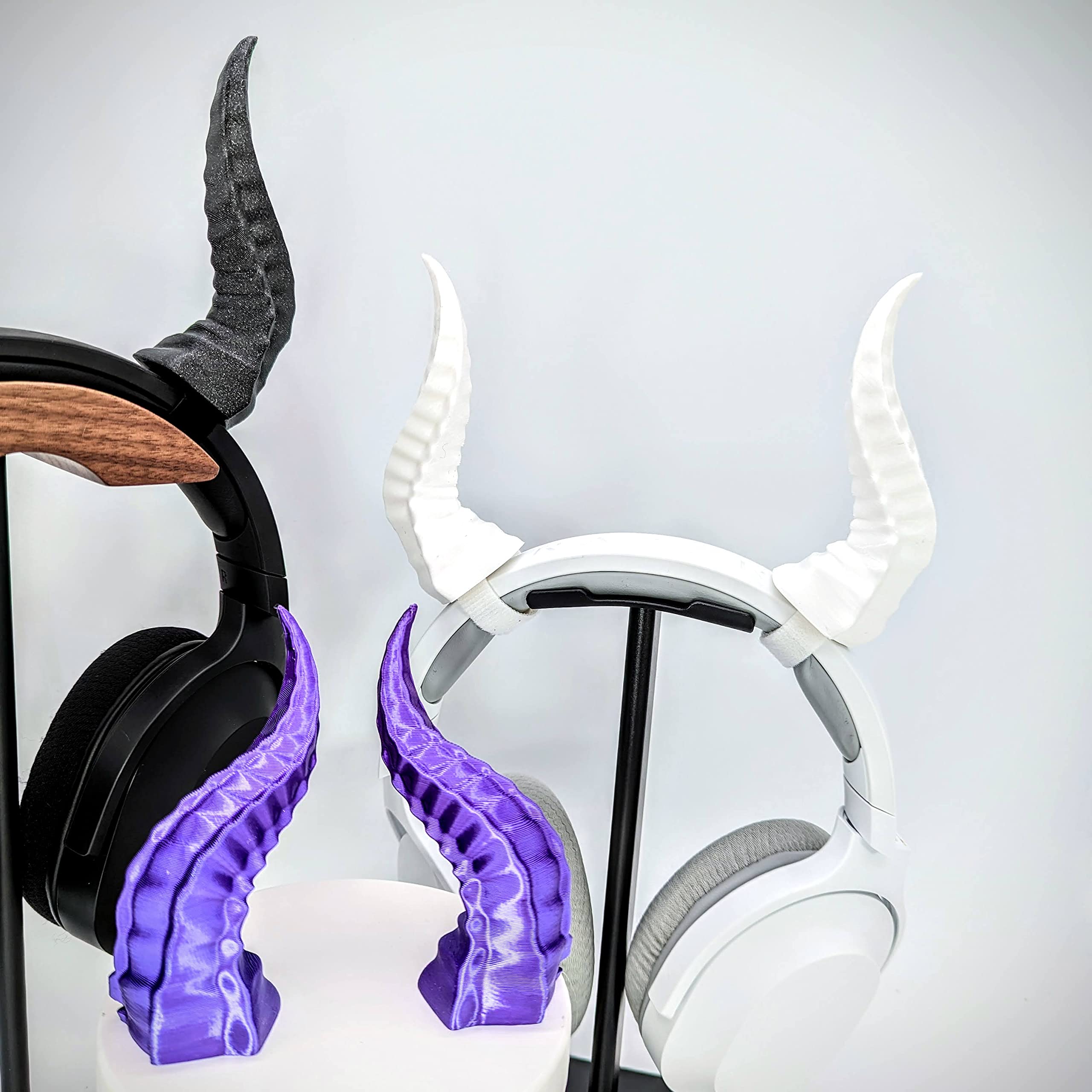 BeamTeam3D Spiky Devil Horns for Headphones - Demon Headphone Attachment in Various Colors with Self Fastener - Cosplay Devil Ears for Gamers and Streamers (Set of 2) (Sparkle Black)