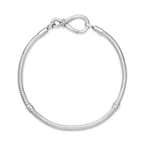 Pandora Moments Infinity Knot Snake Chain Bracelet - Compatible Moments Charms - Sterling Silver Charm Bracelet for Women - Gift for Her - 23 cm, No Gift Box