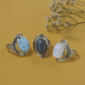 YoTreasure Rainbow Moonstone 925 Sterling Silver Hammered Bold Ring