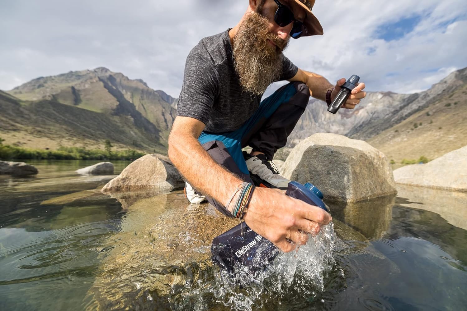 LifeStraw Peak Series Water Filter - 1L, Dark Mountain Gray, Protects Against Bacteria and Parasites, Ultra-Compact and Versatile