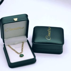 Candro 18k Aventurine Natural Stone Pendant Necklace (20''Chain), Green Retro Elegant Temperament Style Necklace With Gift Box, Suitable for Gift to Mom and Family