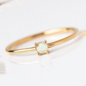 WDIYIEETN 18K Gold Plated Simple Pearl Ring Four Claw Round Dainty Pearl Ring Ladies Wedding Ring (5)