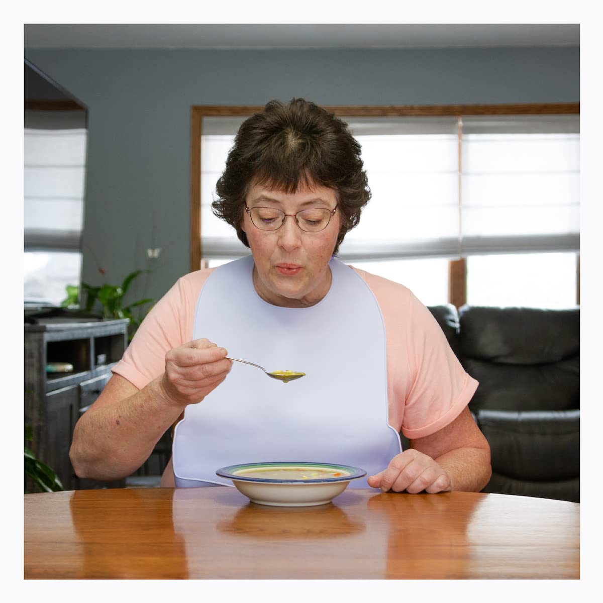 BraceAbility Silicone Adult Bib for Eating - Washable Clothing Protector, Crumb Catcher for Elderly Men, Women, Home Care