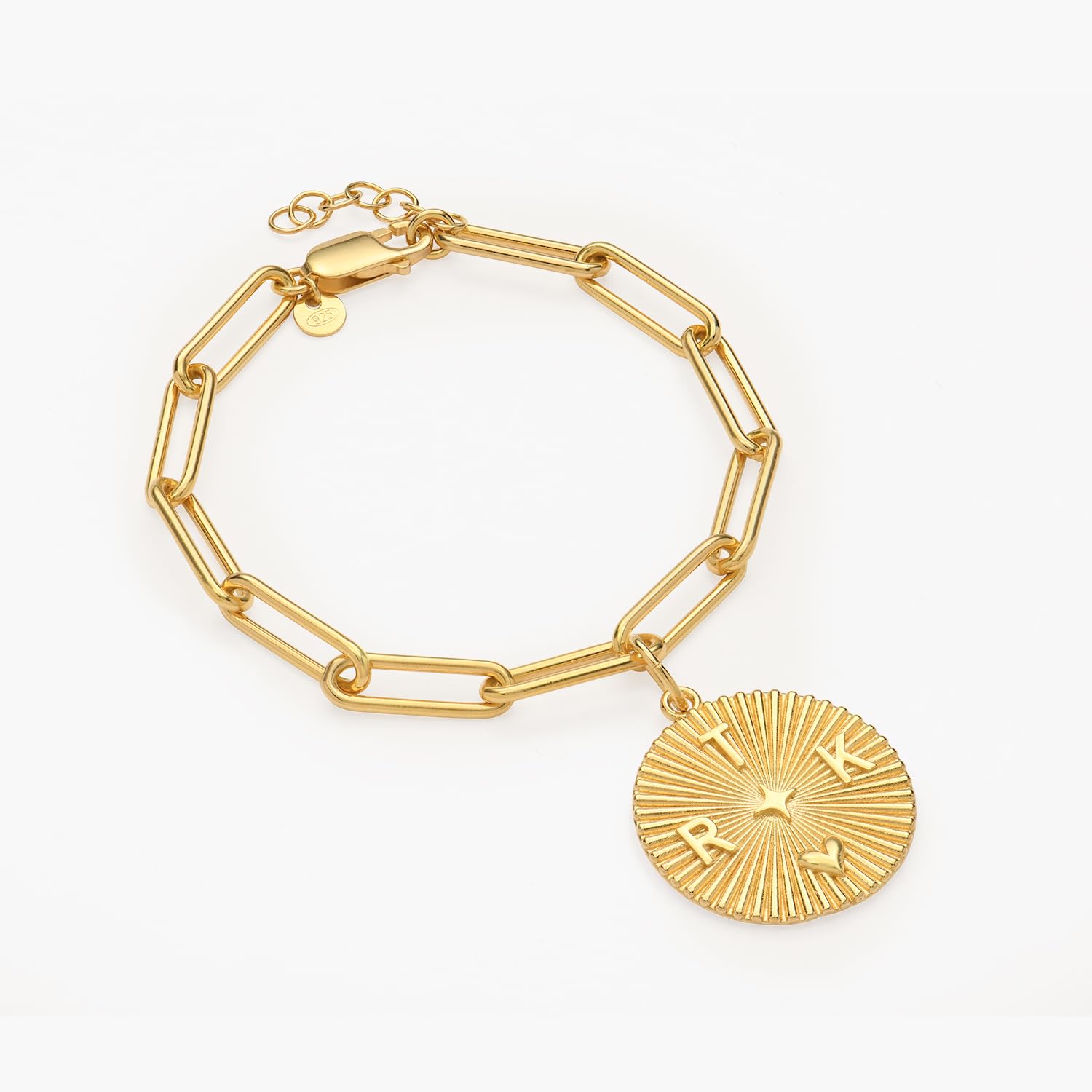 Oak&Luna - Dainty Personalized Initial Medallion Bracelet - in Precious 18K Gold Vermeil/Gift for Her, Woman, Mother/For Anniversary, Mother's Day, Birthday (18K Gold Vermeil)