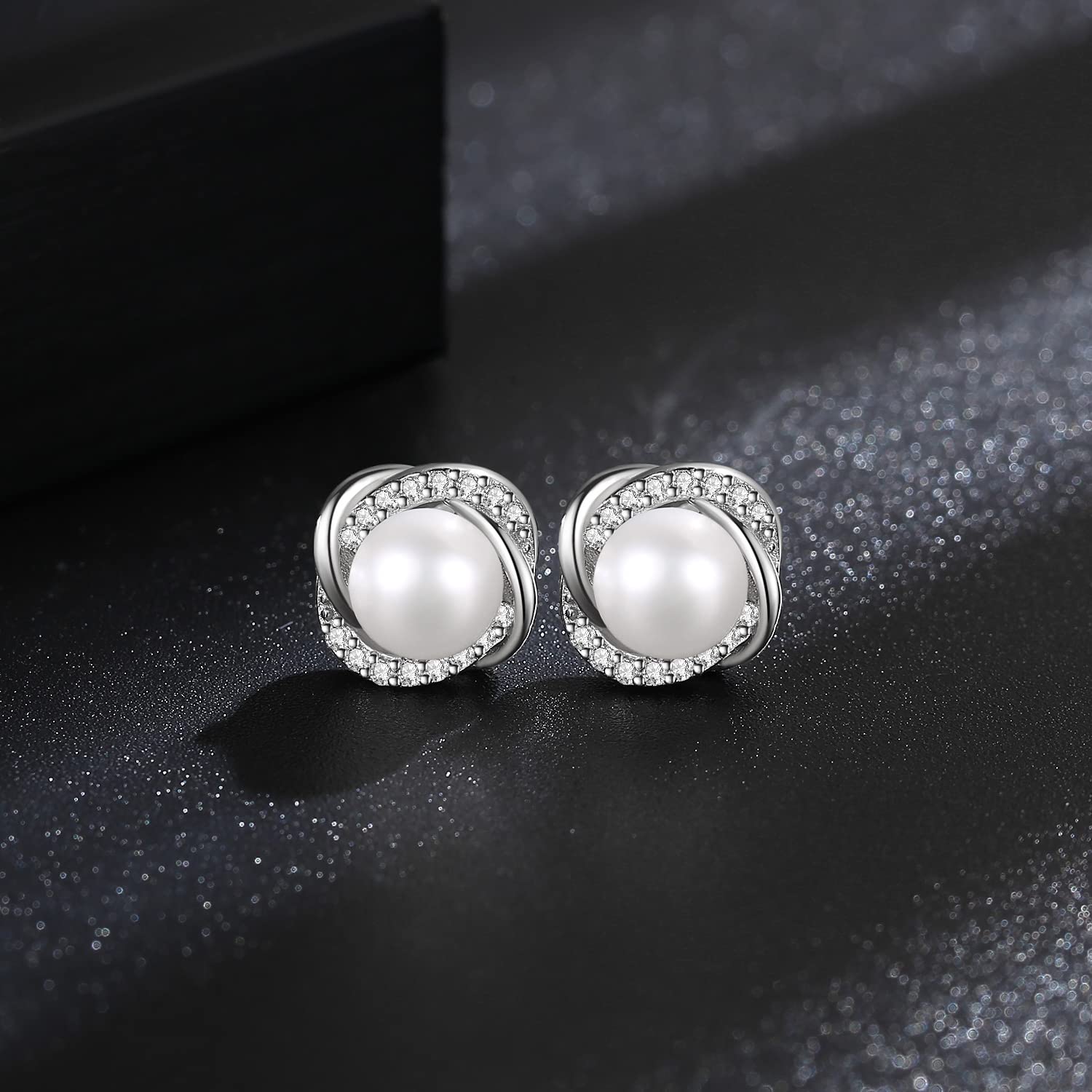 Pearl Earrings for Women Freshwater Cultured Pearl Stud Earrings 925 Sterling Silver Cubic Zirconia Stud Earrings for Mother Her (Silver)