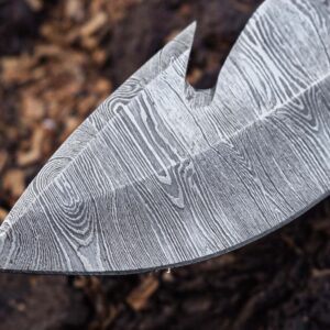 Custom Handmade Hunting Knife gut hook Skinner Fixed Blade Knife Damascus Steel 10'' Overall With Sheath