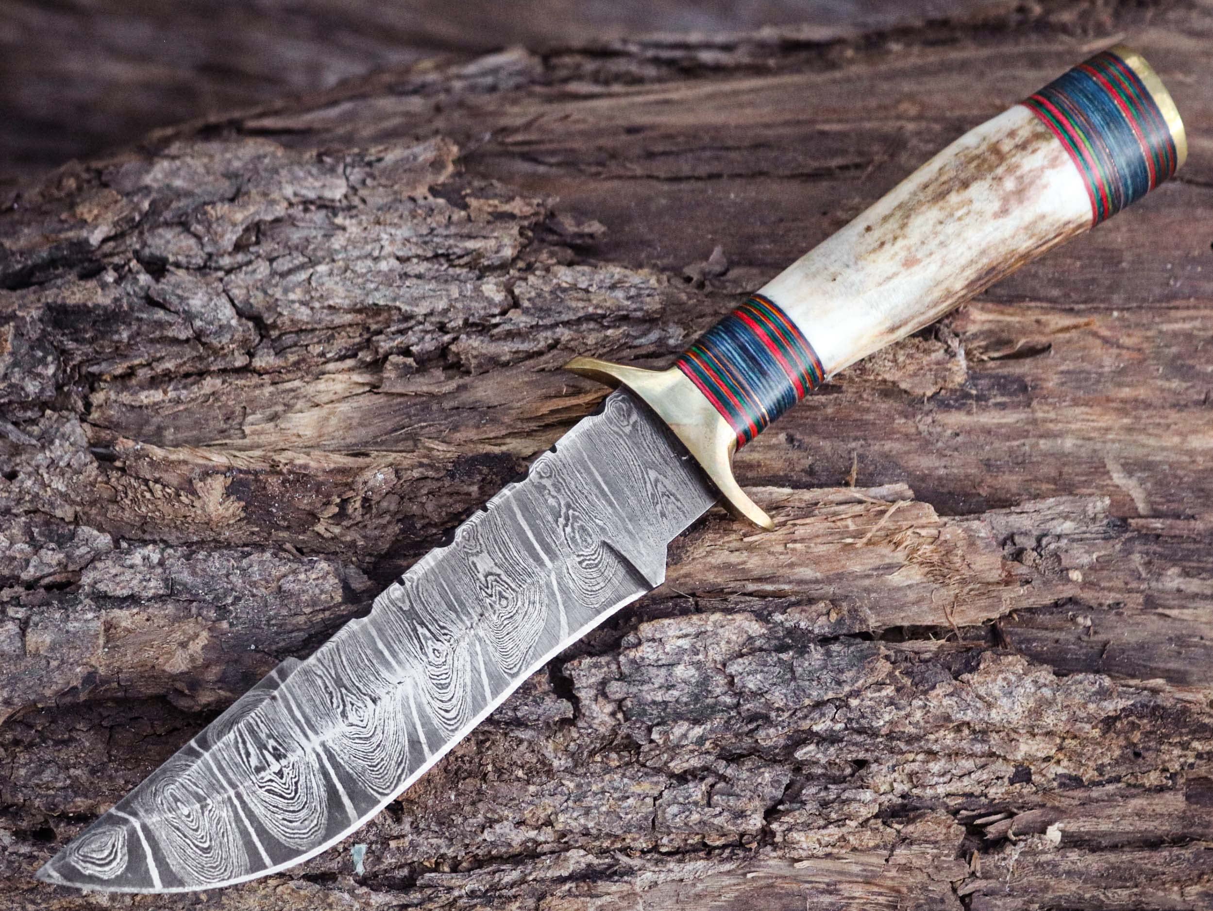 Custom Handmade Hunting Knife Skinner Fixed Blade Knife Damascus Steel 10'' Overall stag 'antler hanlde With Sheath