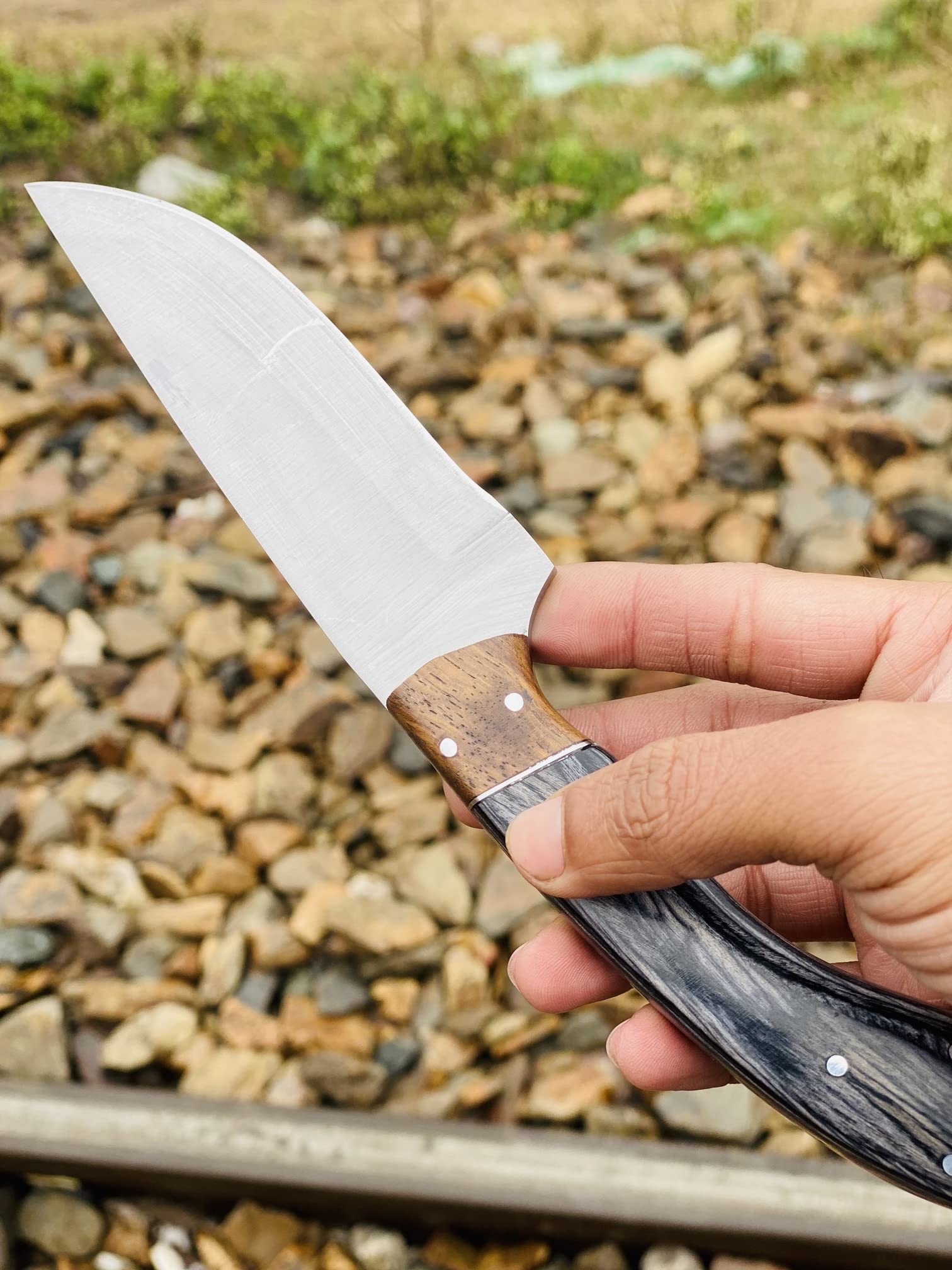 Uniqueya Artifacts Fixed Blade Outdoor Knife with Stainless Steel Blade, 4.5-Inches Handmade Full Tang bushcraft Knife Ideal For Outdoor Activities, Silver, Black, Brown, 1.5x9