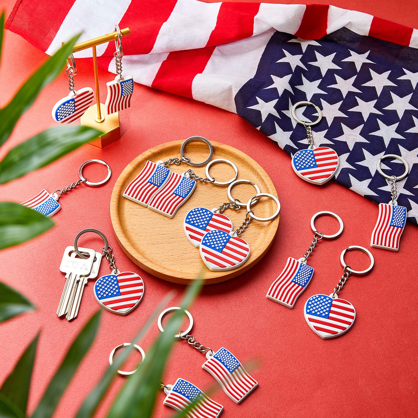 40 Pack American Flag Keychains 4th of July Party Favors for Adults USA Flag Heart Souvenir Keychain Accessories Patriotic Key Chain Flag American Flag Gifts for Veterans Day Independence, 2 Styles