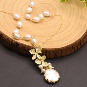 18K Gold Baroque Pearl Necklace For Women Dainty Simple Leaf Pendant Natural Real Freshwater Pearl Jewelry Wedding Charm Mother Birthday Gifts Bridesmaid Hanging Jewelry (Baroque)