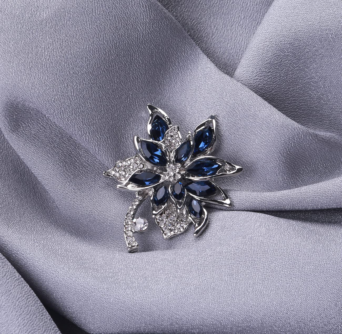 Blue Crystal Brooch Pins Fancy Vintage Style Rhinestone Flower Brooches Jewelry Gift for Women, girls, ladies (Blue Brooch 1)