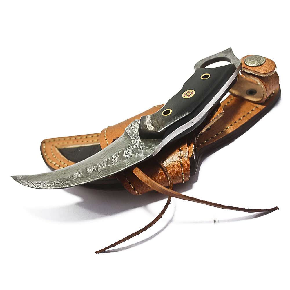 Custom Handmade Damascus steel EDC Karambit hunting knife with black horn handle.