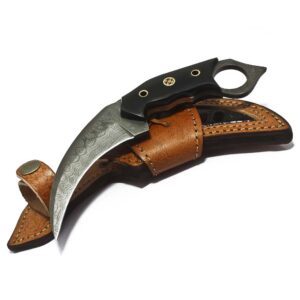 Custom Handmade Damascus steel EDC Karambit hunting knife with black horn handle.