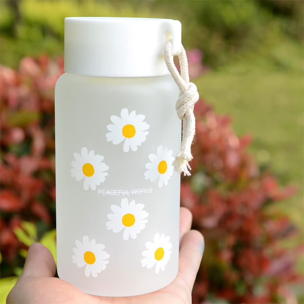 JZSMY 500ml Plastic Bottle Little Daisy Matte Water Bottles with Portable Rope Travel Water Cup Juicing Bottles Tea Cup Female Student Creative Handy Cup Plastic Water Bottles (1Pcs Six Flowers)