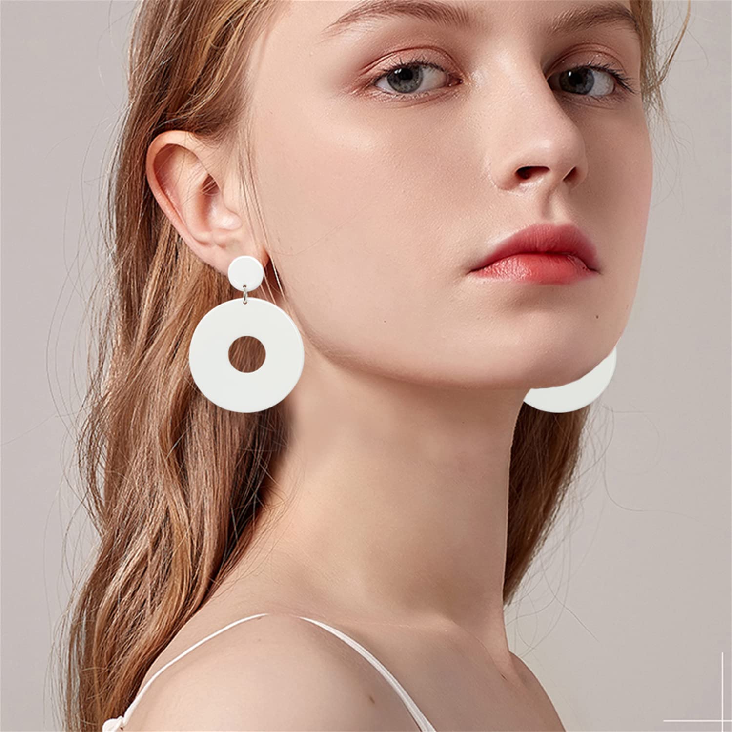 WUWEIJIAJIA Unique 80s 90s Boho Black White Huge Acrylic Hollow Round Dangle Drop Earrings Resin Geometric Stud Earrings for Women Summer Holiday Party (White)