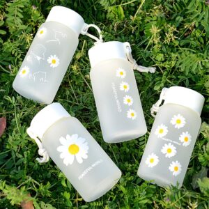 jzsmy 500ml plastic bottle little daisy matte water bottles with portable rope travel water cup juicing bottles tea cup female student creative handy cup plastic water bottles (1pcs six flowers)