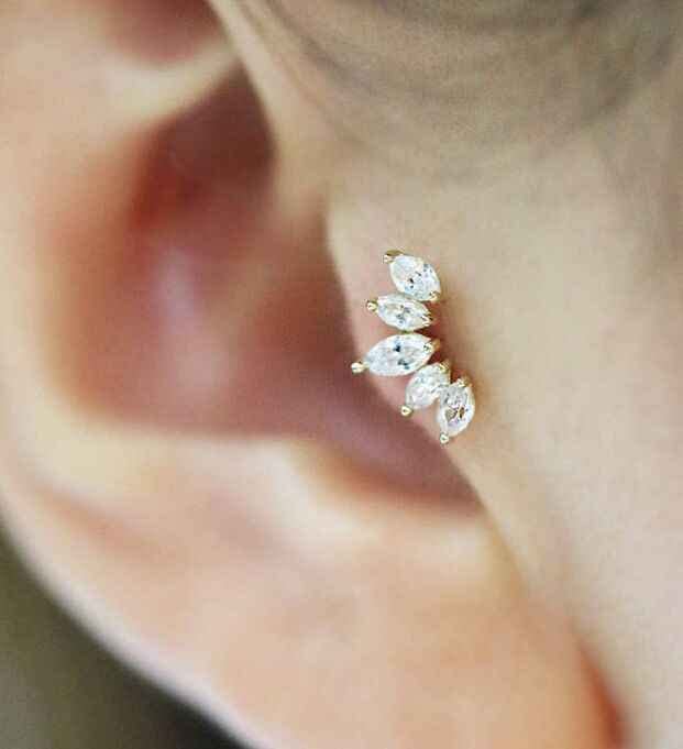 QWALIT Cartilage Earring Cartilage Earrings for Women Helix Piercing Jewelry Tragus Piercing Jewelry Forward Helix Earrings Earrings for Cartilage Piercings Gold