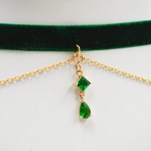 MOMOCAT Green Velvet Choker Necklace Preppy Cute Trendy Dainty Necklaces Aesthetic Jewelry Emerald Lace Chokers Necklace Adjustable for Women Teen Girls