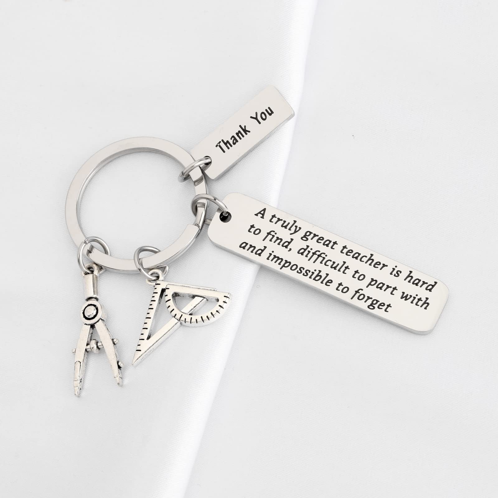 FUSTMW Math Teacher Gifts Keychain Thank You Gifts for Math Teacher Appreciation Gifts Mathematics Jewelry Gifts A Truly Great Teacher Is Hard to Find (silver)