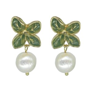 JeanBeau Enamel Green Four Leaf Stud Pearl Dangle Earrings for women Cute Dainty Wrinkled Kasumi White Freshwater Pearl Drop Dangling Spring Formal Jewelry Gift