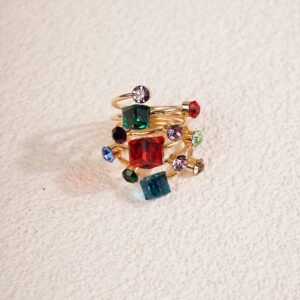 YERTTER Boho Colorful Crystal Ring Spring Flower Ring Floral Cluster Stretch Ring Sparkly Rhinestone Crystal Statement Ring Gift for Teens