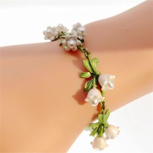 AFSJEEP Green Paint Freshwater Pearl Valley Lily Leaves Women Bracelet Fashion Bracelet Womens Pearl Bracelet