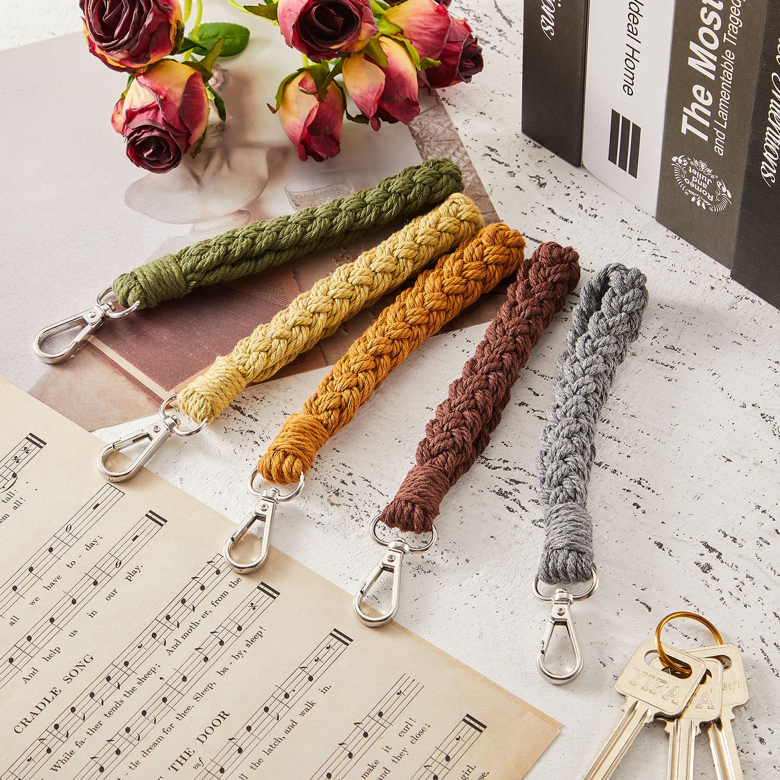 5 Pieces Boho Macrame Keychain Handmade Wristlet Bracelet Keychain Colorful Braided Wristlet Keychain Wrist Lanyard Women's Keyrings Keychains