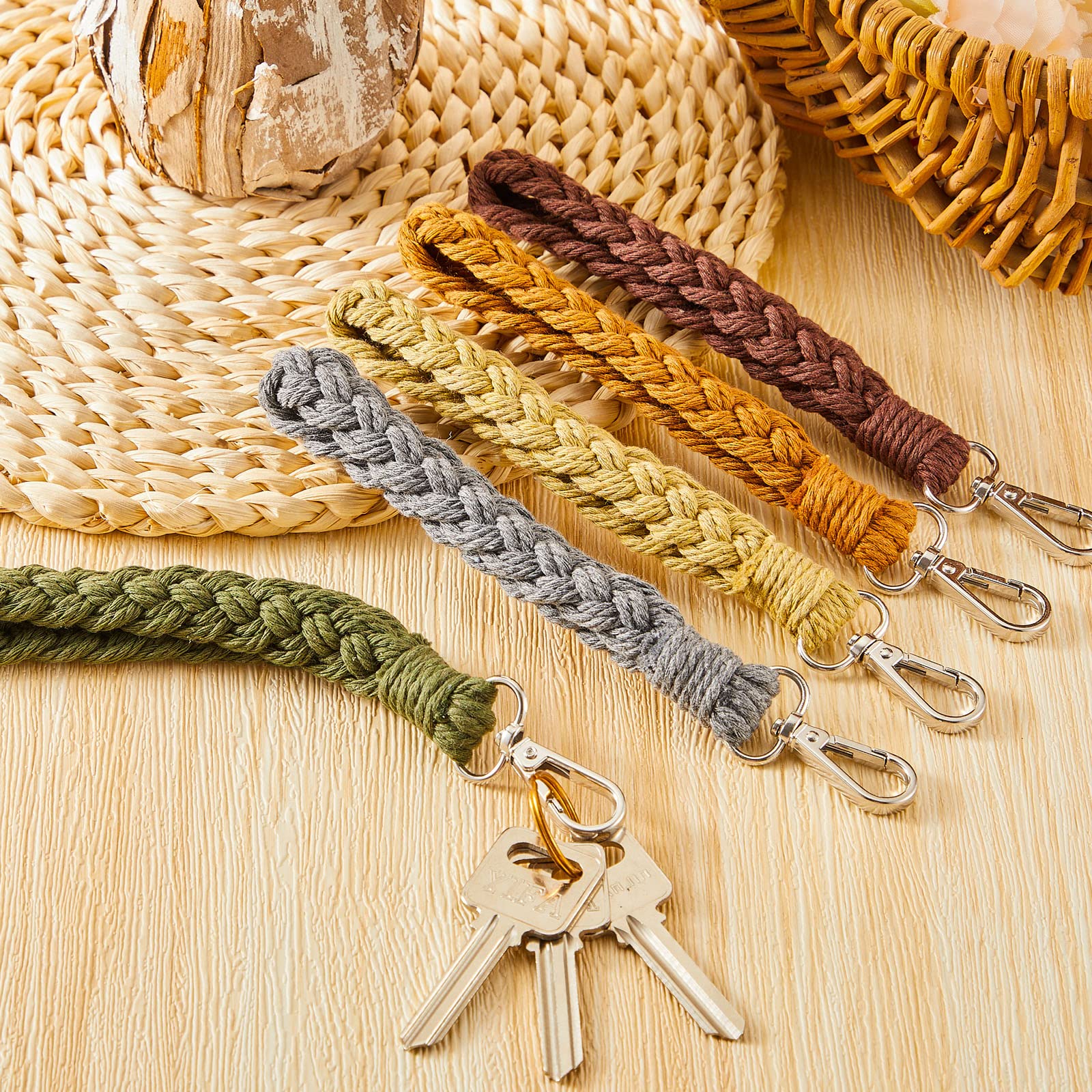 5 Pieces Boho Macrame Keychain Handmade Wristlet Bracelet Keychain Colorful Braided Wristlet Keychain Wrist Lanyard Women's Keyrings Keychains