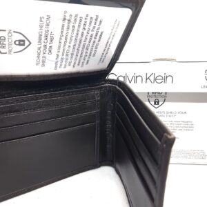 Calvin Klein Men's Genuine Leather Wallet with RFID Protection Black, Black, Standard, American, Black, std, American