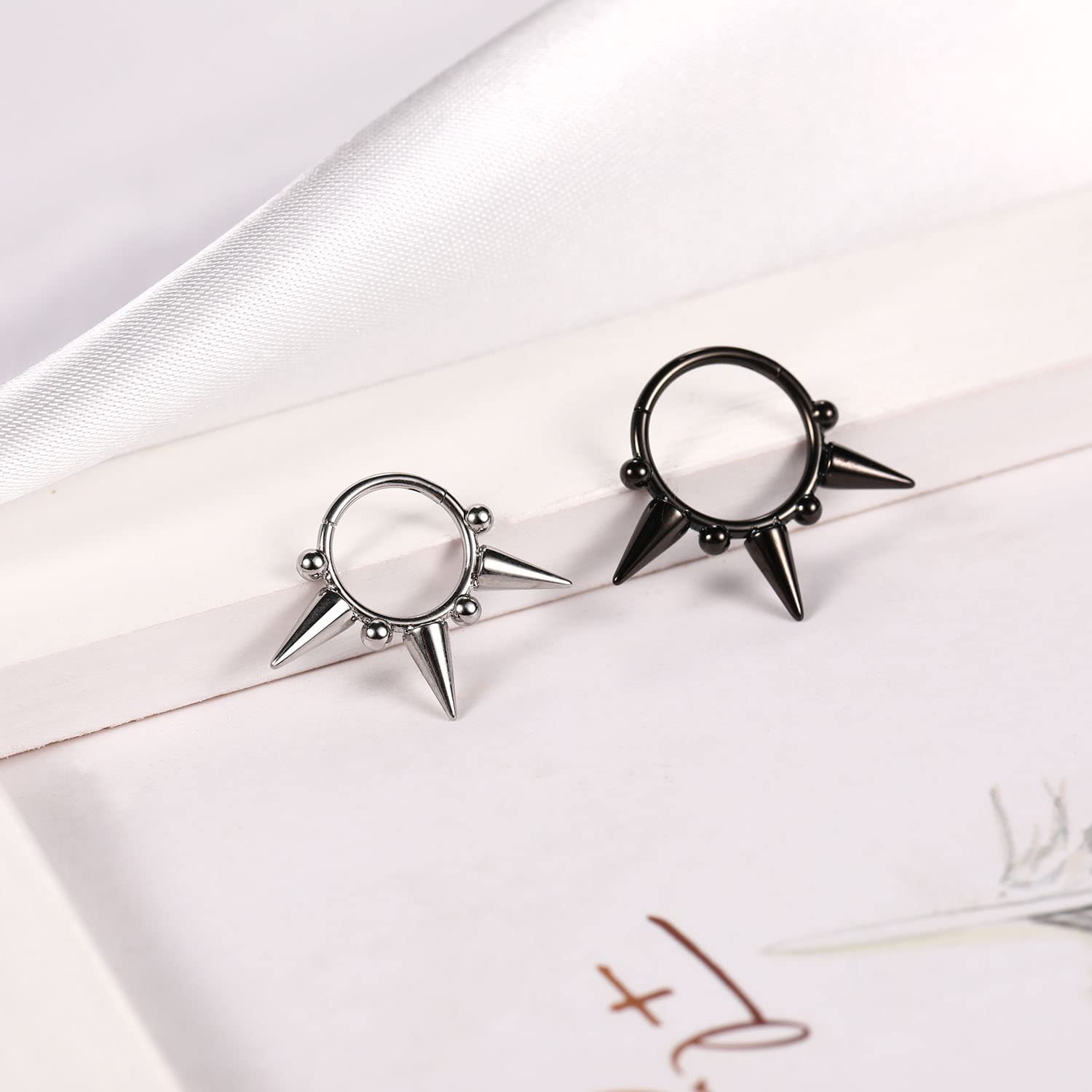 FUNLMO Spike Septum Clicker Rings 316L Daith Earrings Septum Jewelry 16G Hinged Segment Seamless Clicker Nose Hoop Ring Silver Snug Tragus Cartilage Helix Rook Lobe Earrings Conch Hoop Ring 8mm