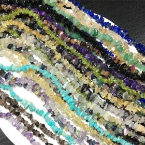 Kicomvi Crystal Stone Necklaces for Women Natural Seed Bead Gemstone Chakra Necklaces Colorful Crystal Healing Chip Choker for Women Jewelry (dark green)