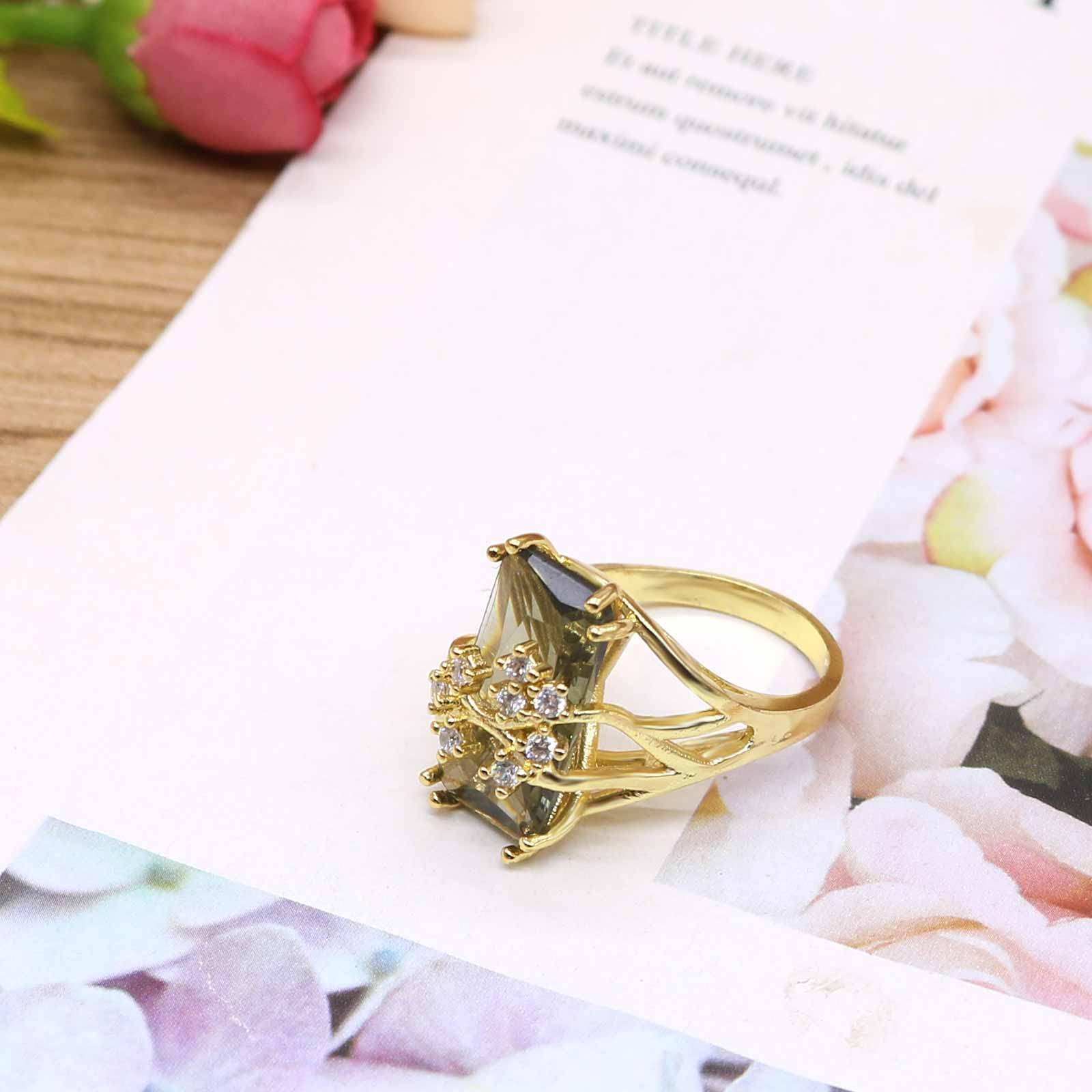 HSQYJ Luxury Champagne Crystal Rectangle Wedding Ring Flower Zirconia Cocktail Exaggeration Engagement Charm Statement Jewelry Finger Rings for Women Gift Gold Plated