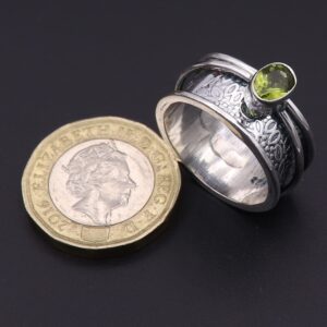 Peridot Silver Spinner Ring 925 Solid Sterling Silver Band Meditation Ring By Goyal Exports SRG328E (US-7.5)