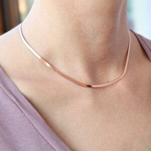 BERISO 18K Rose Gold Plated Shiny Snake Necklaces Herringbone Necklace for Women Women’s Herringbone Chain Trendy Sparkle Snake Chain Necklace