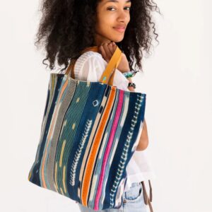 Ubuntu Life African Baule Canvas Tote Bag – Large Tote Bag, Beach Bag, and Travel Tote with Dyed Baule Cloth from Natural Cotton (Multicolor)