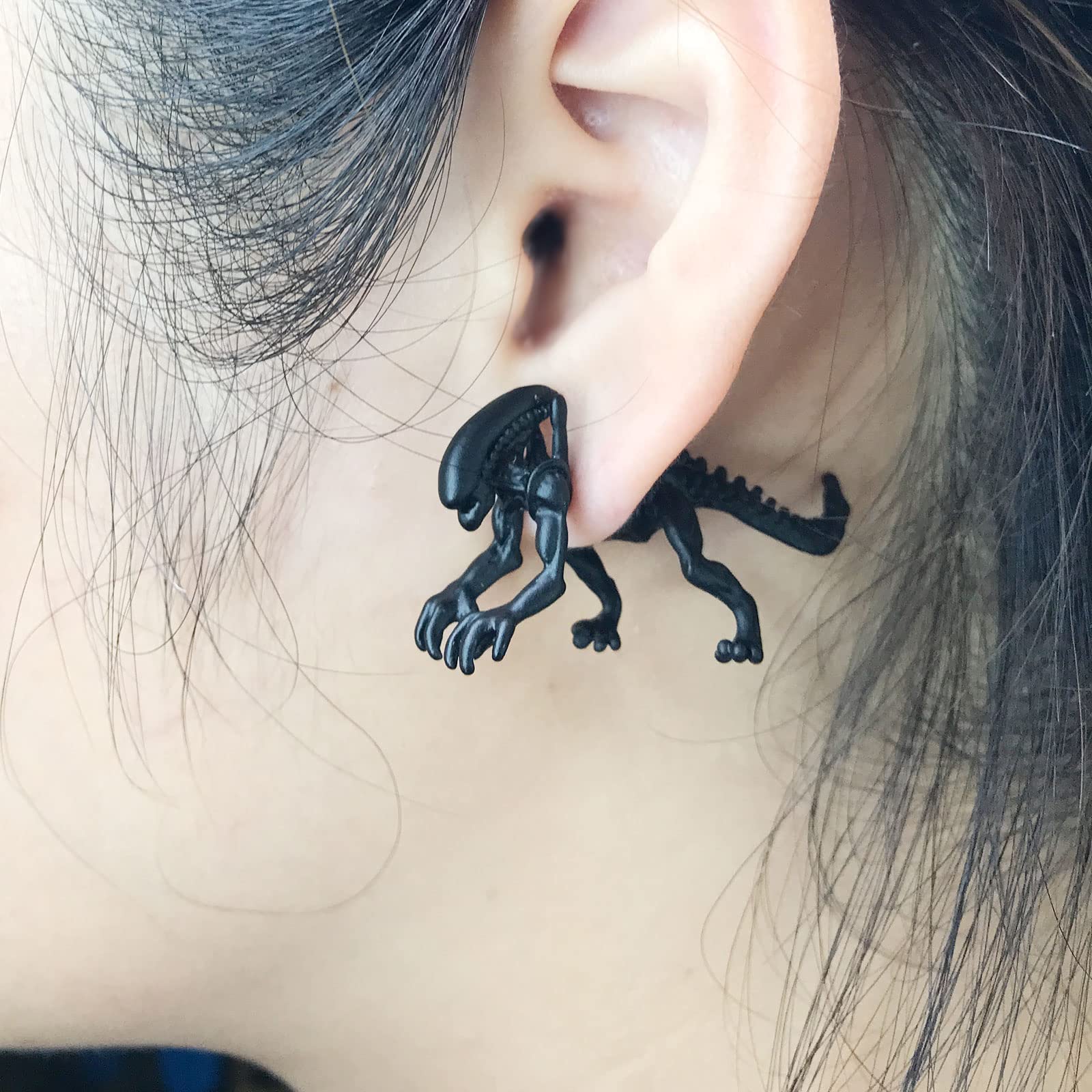 SBI Jewelry Black Vintage Xenomorph Earrings Cute Weird Earrings for Women Men Sister Brother Friend 4D Funny Alien PredAlien Deacon