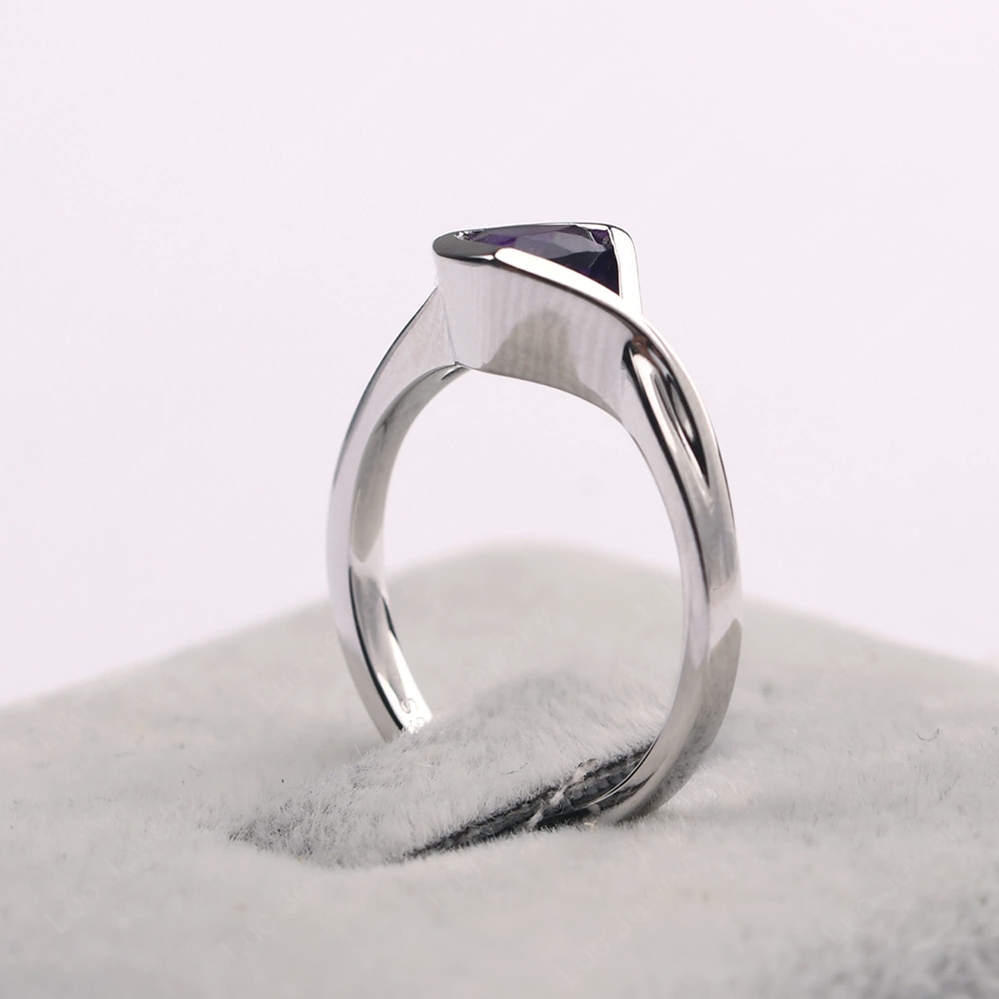 LUO S925 Sterling Silver Unique Infinity Ring Trillion Cut Amethyst Ring Promise Ring for Women US Size 8.5