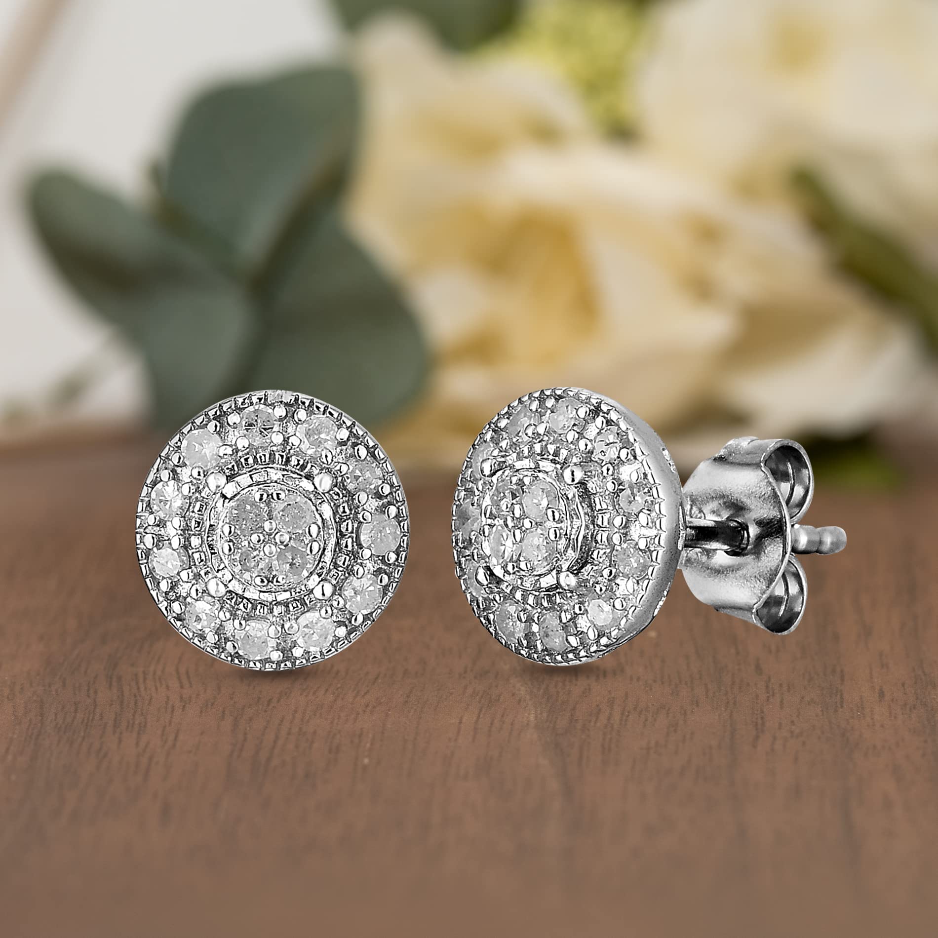 NATALIA DRAKE Small Round Halo Miracle Plate Stud 1/4 Cttw Diamond Stud Earrings for Women in Rhodium Plated 925 Sterling Silver