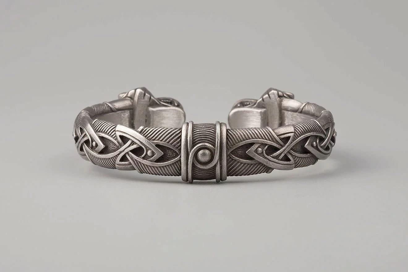 Norse Tradesman Viking Wolf Cuff Bracelet with Celtic Knot - Men & Women Unisex - One-Size-Fits-All - Semi-Adjustable Bangle