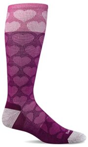 sockwell women's heart throb moderate graduated compression sock, violet - m/l