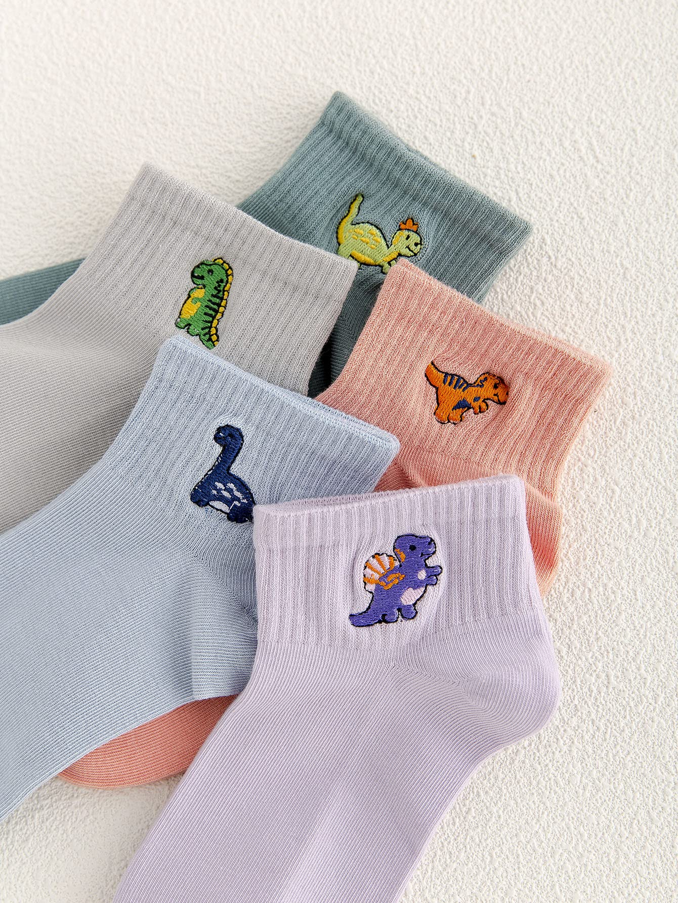 Verdusa Women's 5 Pairs Cute Embriodery Toe seamed Soft Crew Socks 5 Packs Dinosaur A one-size