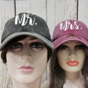 Enodtter Mr and Mrs Hats, Hubby Wifey Embroidered Bride Groom Matching Baseball Caps, Newlywed Honeymoon and Wedding Gift for Couples, Bridal Gift