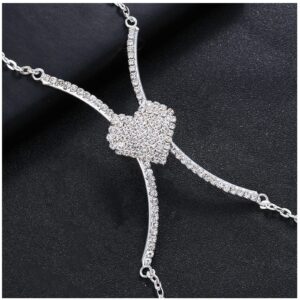 Rhinestone Chest Bracket Bra Chain Sexy Heart Pendant Chest Bracket Bra Jewelry Beach Party Prom Fashion Crystal Body Chain Jewelry for Women