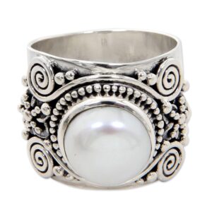 NOVICA Artisan Handmade Cultured Pearl Flower Ring Sterling Silver Cocktail White Indonesia Birthstone [crownbezel 0.5 in L x 0.5 in W x 0.3 in H Band Width 10 mm W] ' White Frangipani'