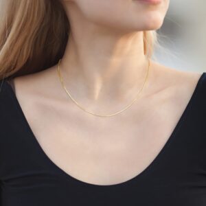 Fiusem Gold Chain for Women, 1.2mm Necklace Chain 18K Gold Plated Box Chain Necklace for Women, Thin Stainless Steel Chain Womens Chain 18 Inch