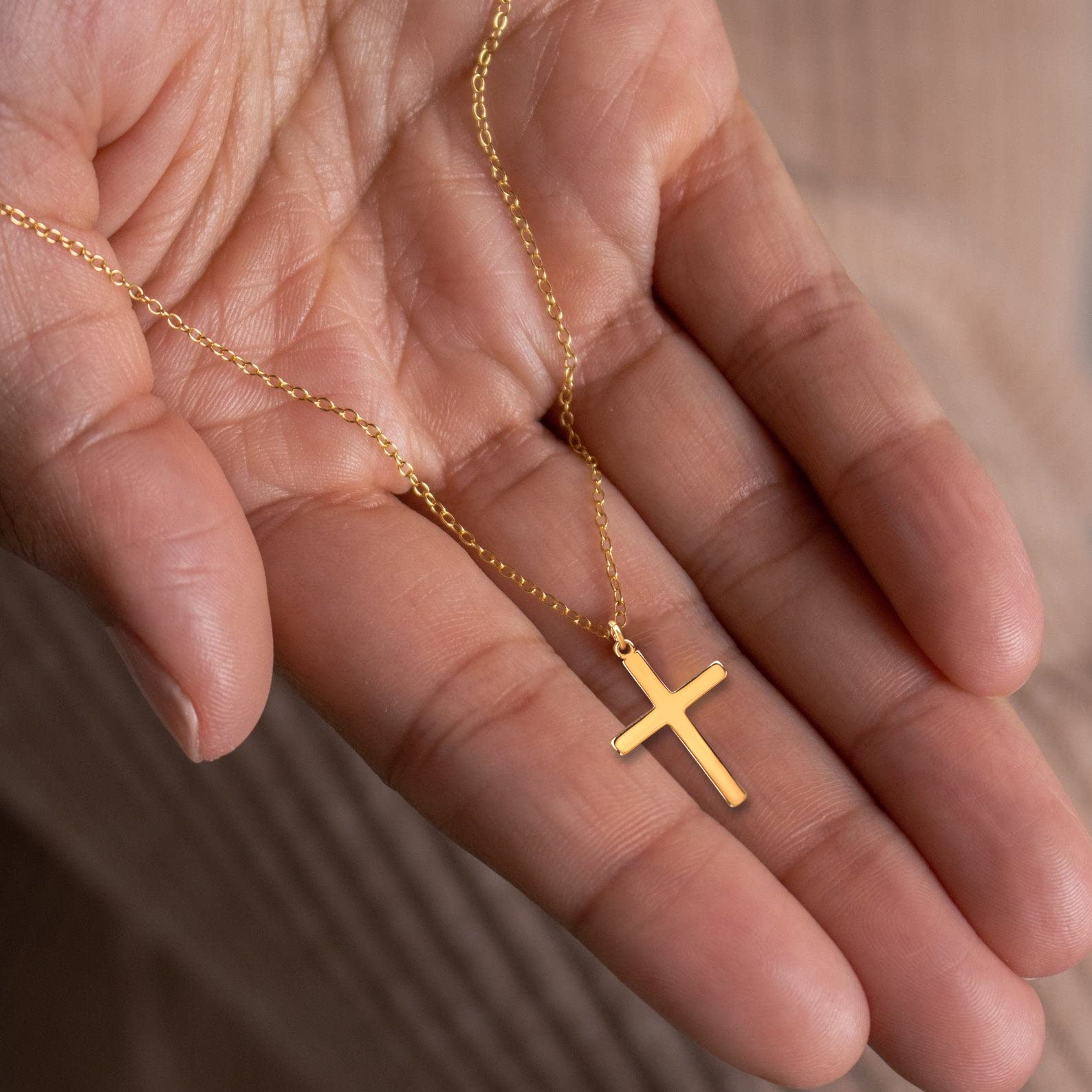 Moodear Cross Necklace for Women - Dainty 14K Gold Plated Cross Pendant Simple Necklaces Fashion