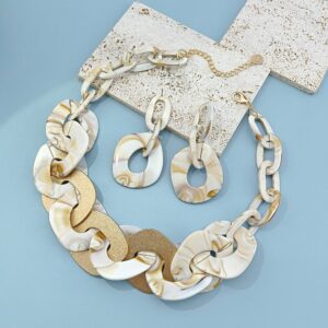 Coiris Statement Chunky Necklace Metal Punk Acrylic Cuban Link Chain Necklaces Bohemian Tortoise Shell Acrylic Resin Chain Link(N0090-Beige)