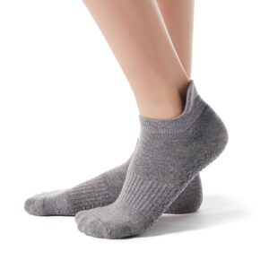 Zando Pilates Socks Non Slip Barre Socks for Women Anti Slip Hospital Socks With Grips For Women Cozy Yoga Socks Gripper Socks Black Compression Non Skid Ankle Socks Running 4/Black Grey One Size