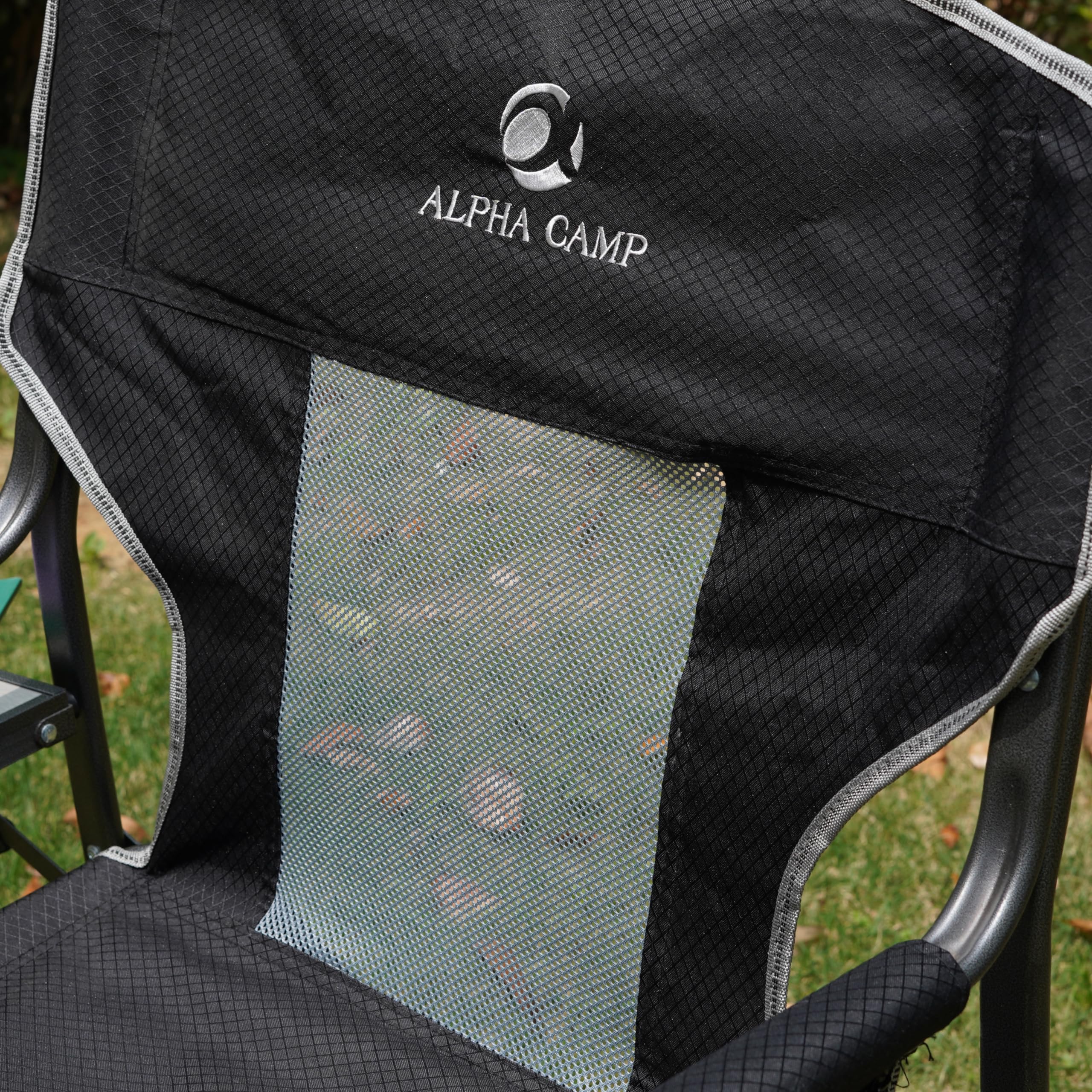 LET'S CAMP Oversized Folding Director Chair Outdoor Camping Chair with Side Table and Pocket for Picnic, Hiking, Fishing, Heavy Duty Supports 300 LBS