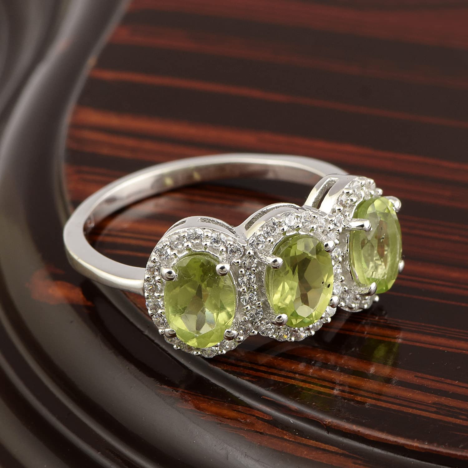 MOONEYE Trio Stone Ring! 7X5MM Oval Green Peridot Gemstone 925 Sterling Silver Bridal Wedding Ring (Silver, 9)